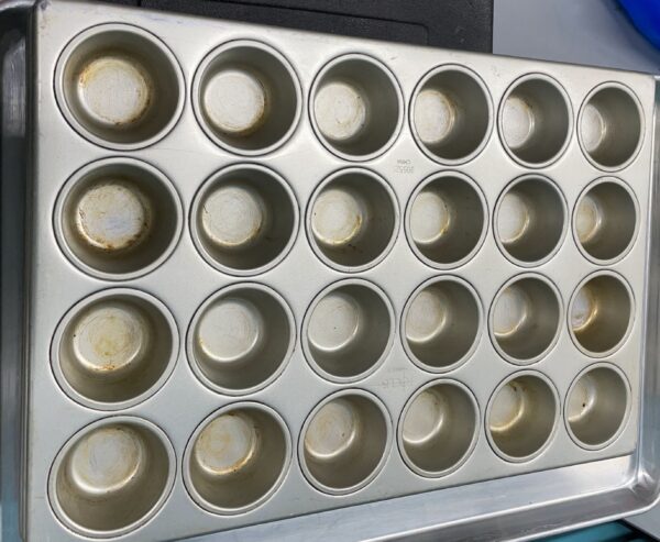 [USED] Professional 24 Cup Muffin/Cupcake Pans