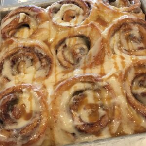 Fresh-Baked Cinnamon Rols (9-Pack)