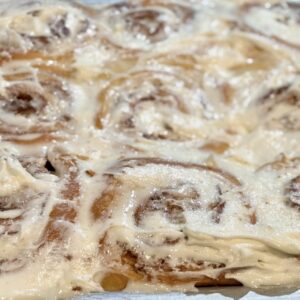Fresh-Baked Cinnamon Rols (9-Pack)